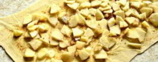 Шаг 3: яблочного штруделя из слоеного бездрожжевого теста