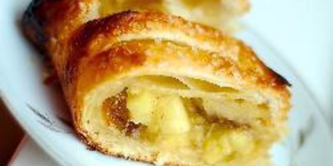 Рецепт яблочного штруделя из слоеного теста