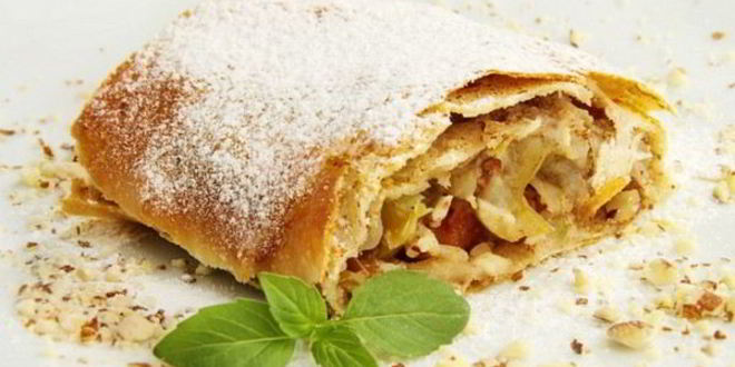 Рецепт яблочного штруделя с грецким орехом