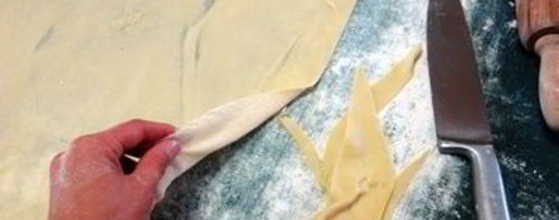 Шаг 13: яблочного штруделя с грецкими орехами