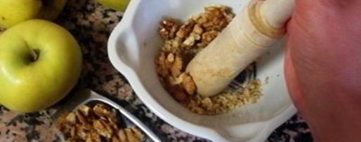 Шаг 6: яблочного штруделя с грецкими орехами