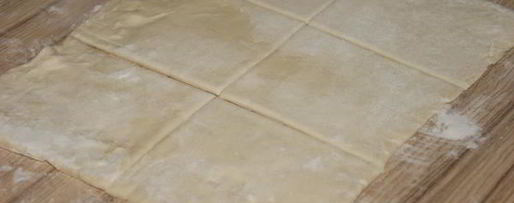 Шаг 4: слоек с капустой и яйцом