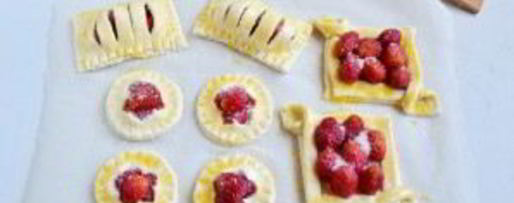 Шаг 10: слоек с клубникой