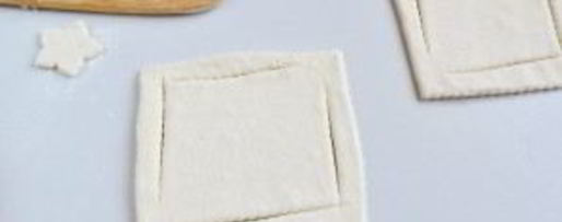 Шаг 4: слоек с клубникой