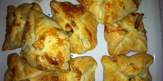 Рецепт слоек с курицей и помидорами