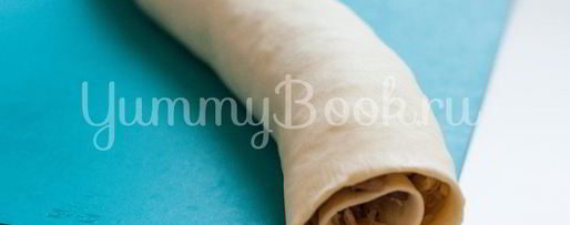 Шаг 7: слоек с квашеной капустой и грибами