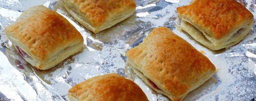 Шаг 4: слоек с малиной