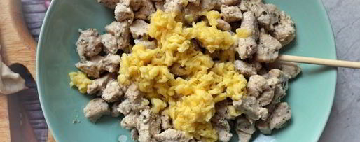 Шаг 16: слоек с мясом dog bowl