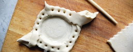 Шаг 9: слоек с мясом dog bowl