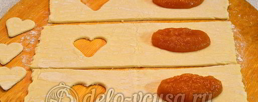 Шаг 4: слоек с яблочным пюре