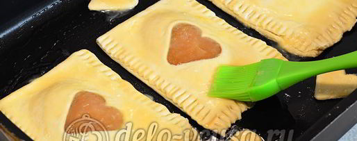 Шаг 7: слоек с яблочным пюре