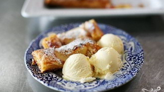 Рецепт Слоек с яблоками из бездрожжевого теста