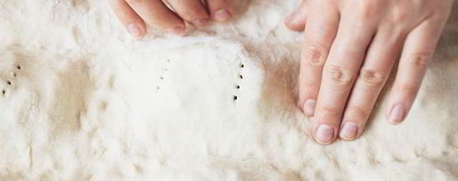 Шаг 9: слоек с яйцом и зеленью