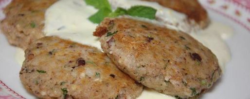 Шаг 11: мятных сырников с маслинами и сметанным соусом