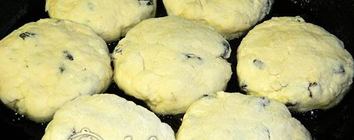 Шаг 8: сырников с изюмом