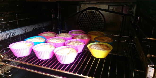 Рецепт сырников с кокосом, запеченные в духовке