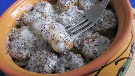 Рецепт Сырников с маковым соусом