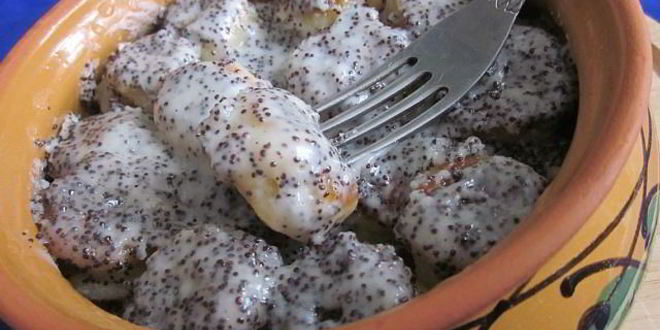 Рецепт сырников с маковым соусом