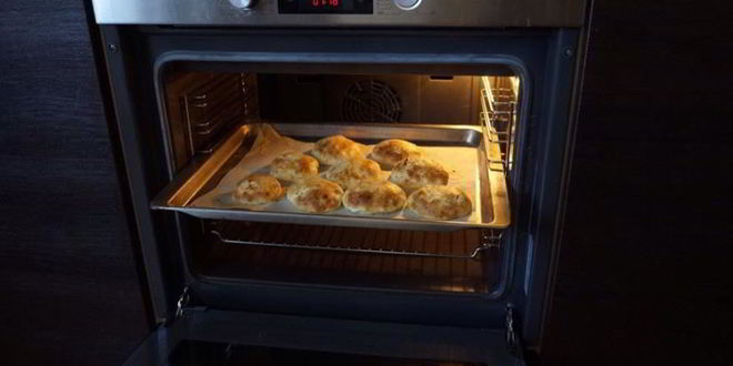 Рецепт сырников с сырной корочкой в духовке