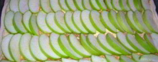 Шаг 2: слоеного дрожжевого теста с яблоками