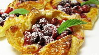 Рецепт Слоеного теста с вишней