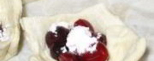 Шаг 3: слоеного теста с вишней