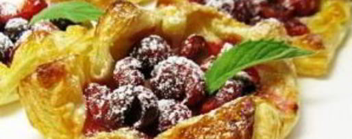 Шаг 5: слоеного теста с вишней