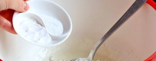 Шаг 3: теста для пирогов на кефире без дрожжей