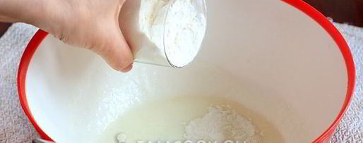 Шаг 5: теста для пирогов на кефире без дрожжей