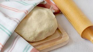 Рецепт Творожного теста для пирога на сметане и твороге