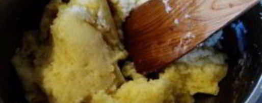 Шаг 2: заварного теста на растительном масле