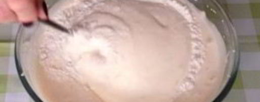 Шаг 1: бисквитного торта с вишневой начинкой