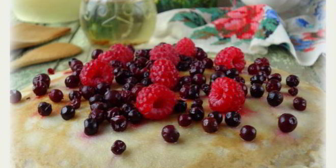 Рецепт блинного торта с черносливом