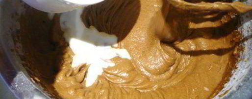 Шаг 2: грушева-имбирного торт с карамельным соусом