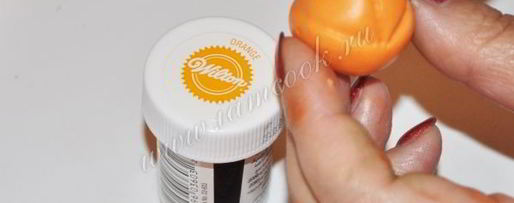 Шаг 11: торта из мастики огород