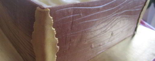 Шаг 34: торта коробка с коньяком