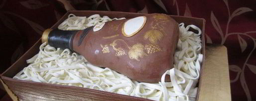 Шаг 39: торта коробка с коньяком