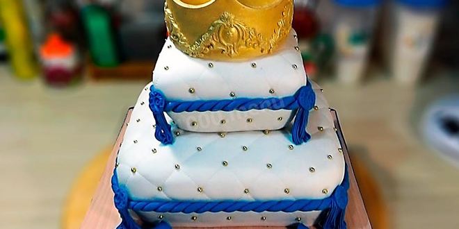 Рецепт торта подушка с короной из мастики