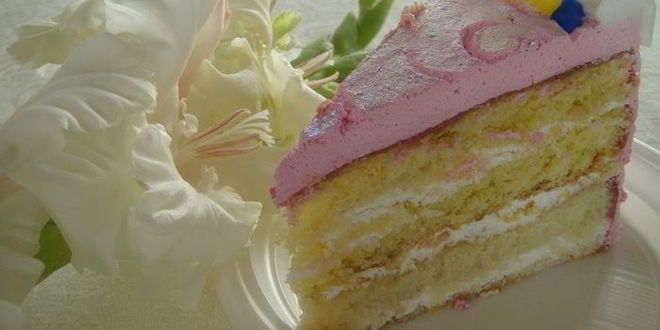 Рецепт торта с ромом, малиной и сливками