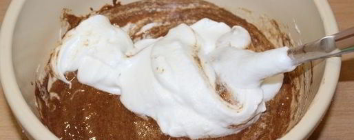 Шаг 13: торта с вишней и шоколадным муссом