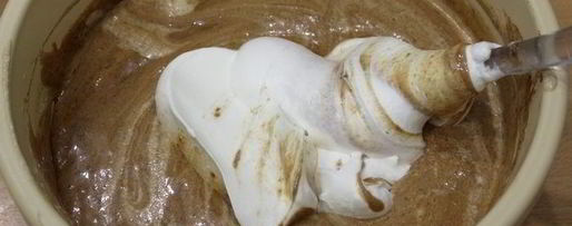 Шаг 15: торта с вишней и шоколадным муссом