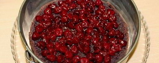 Шаг 16: торта с вишней и шоколадным муссом