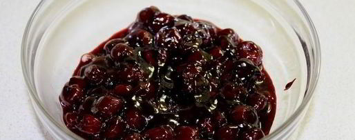 Шаг 8: торта с вишней и шоколадным муссом