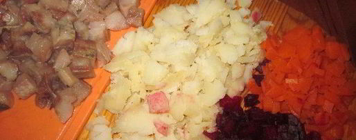 Шаг 1: торта сельдь под шубой