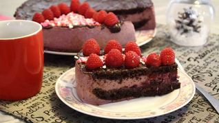 Рецепт Торта шоколадно-ягодный Розовые облака