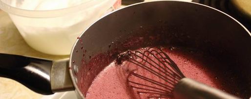 Шаг 5: торта шоколадно-ягодный розовые облака