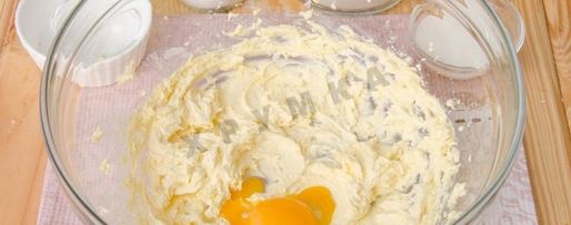 Шаг 2: торта воздушного сникерс из песочного теста