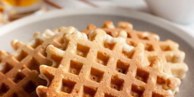 Рецепт миндальных вафель с сушеной клюквой