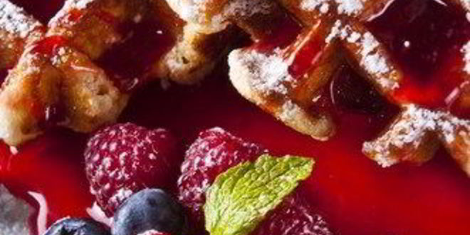 Рецепт рождественских вафель с черникой