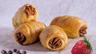 Рецепт Слоеных трубочек со сгущенкой